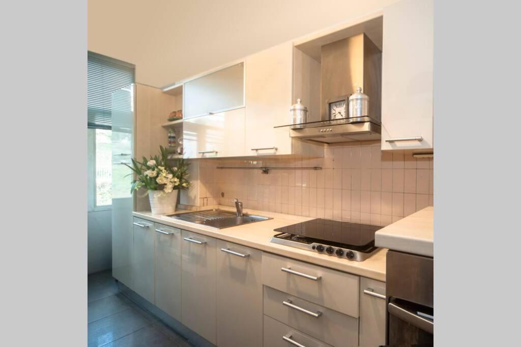Casa Rodella Apartment มาโรเน ภายนอก รูปภาพ