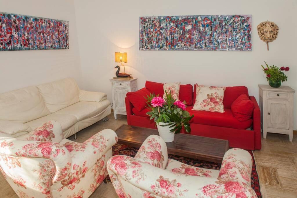Casa Rodella Apartment มาโรเน ภายนอก รูปภาพ