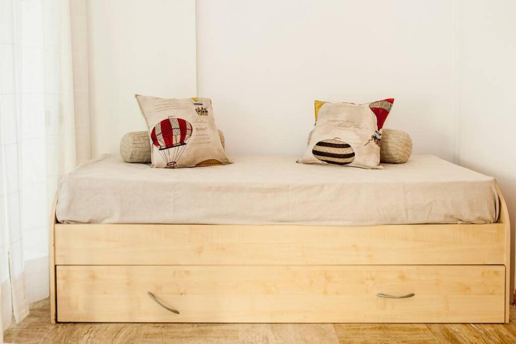 Casa Rodella Apartment มาโรเน ภายนอก รูปภาพ