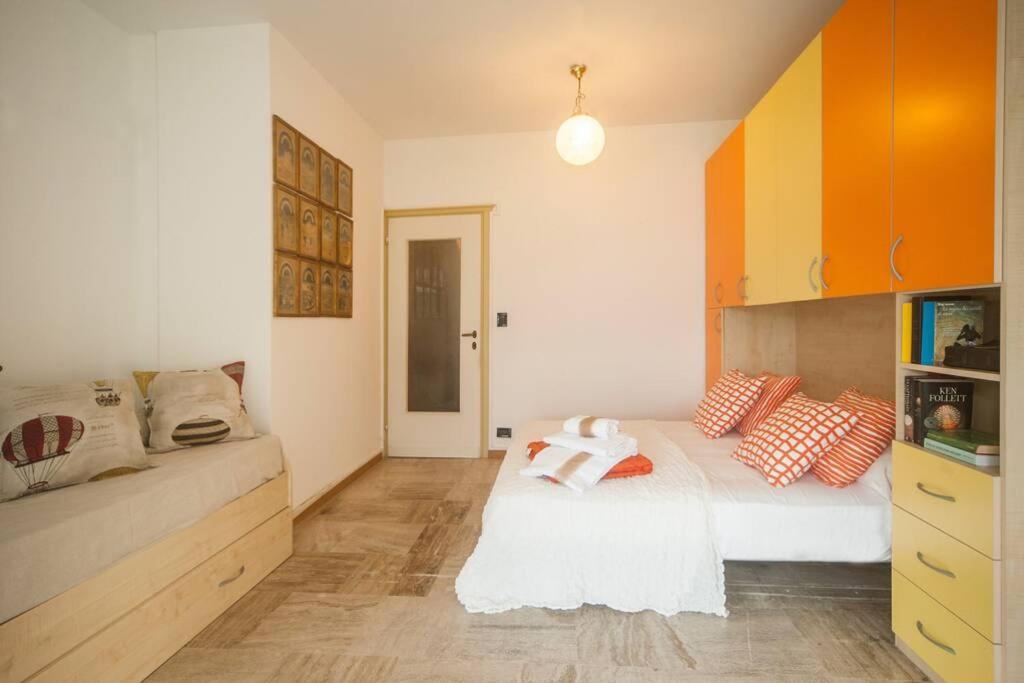 Casa Rodella Apartment มาโรเน ภายนอก รูปภาพ